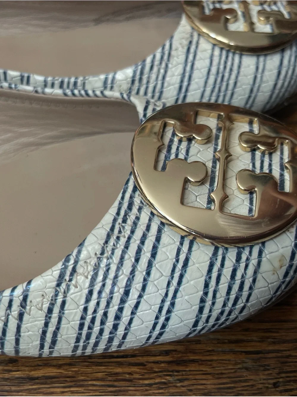 Tory Burch Reva Snakeskins Flats Size 8M